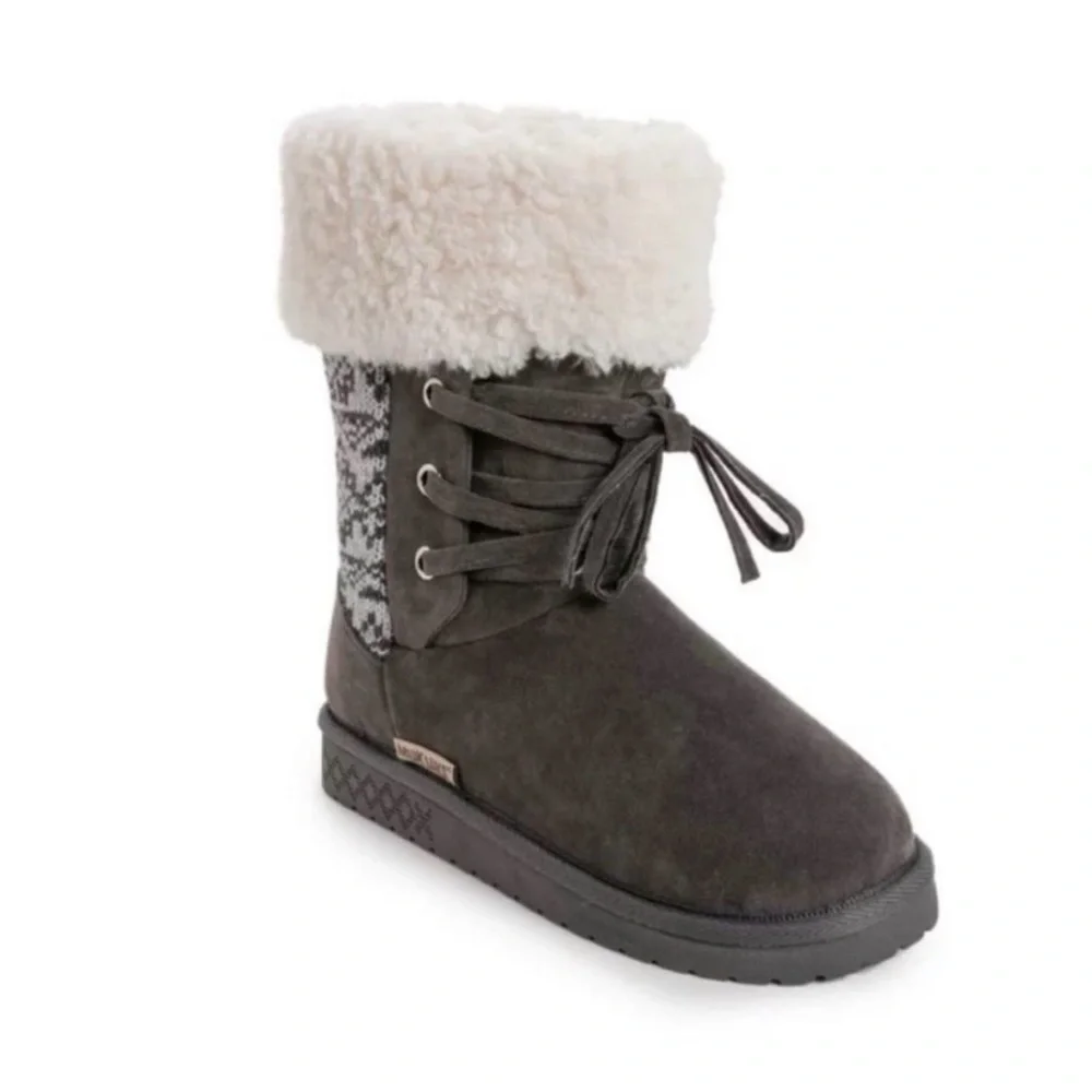 Muk Luks Melba Faux Fur Cozy Gray Knit Boots Size 10W New in Box